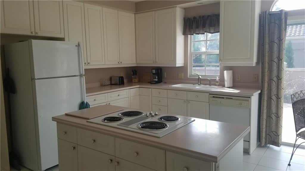 21 SAINT JOHN BOULEVARD – photo 5