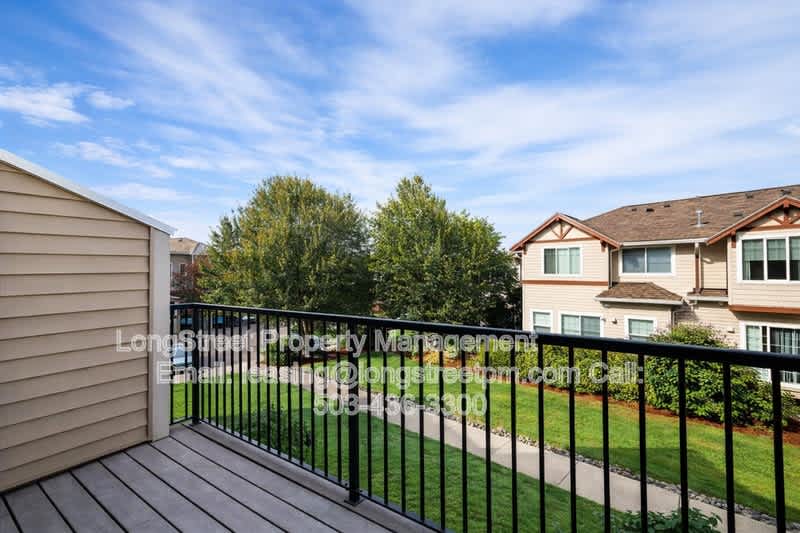 720 NW 118th Ave – photo 2