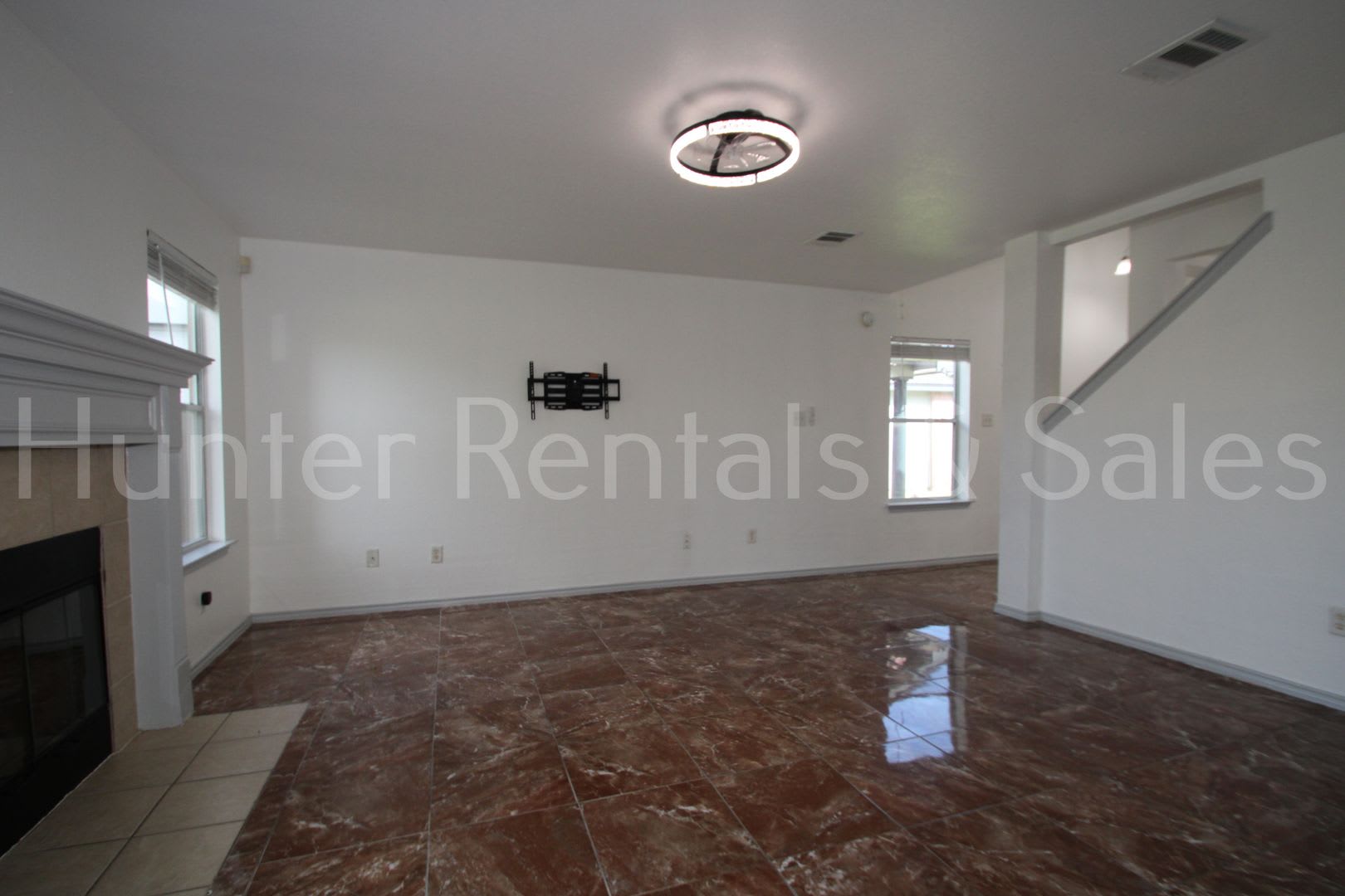 Spacious Home In The Bridgewood Community – photo 4