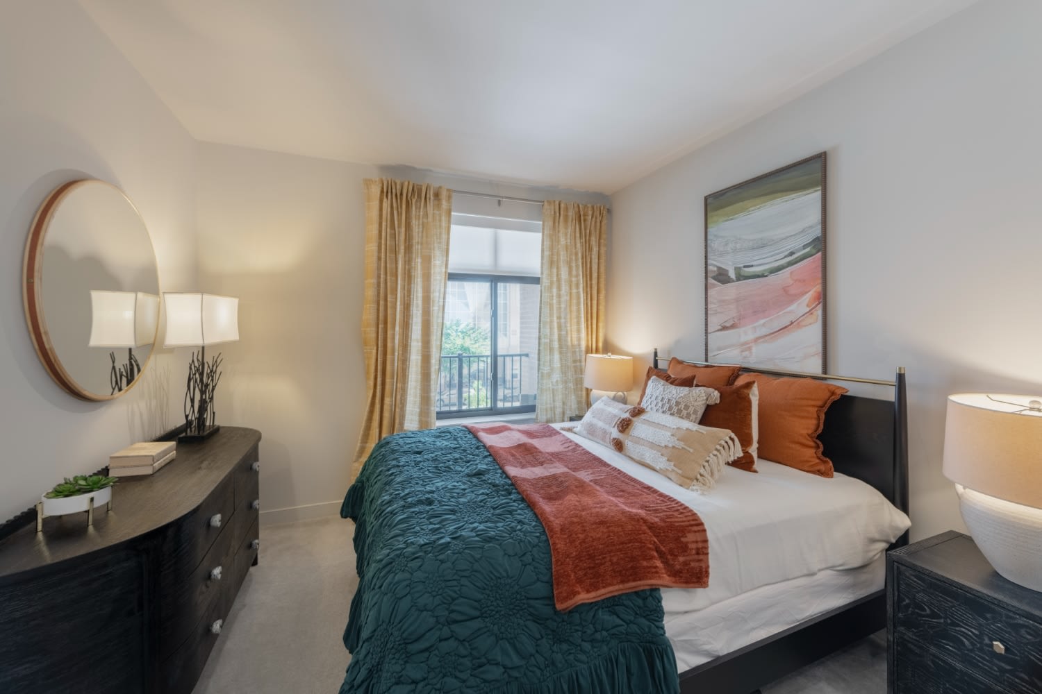 672 Flats – photo 4