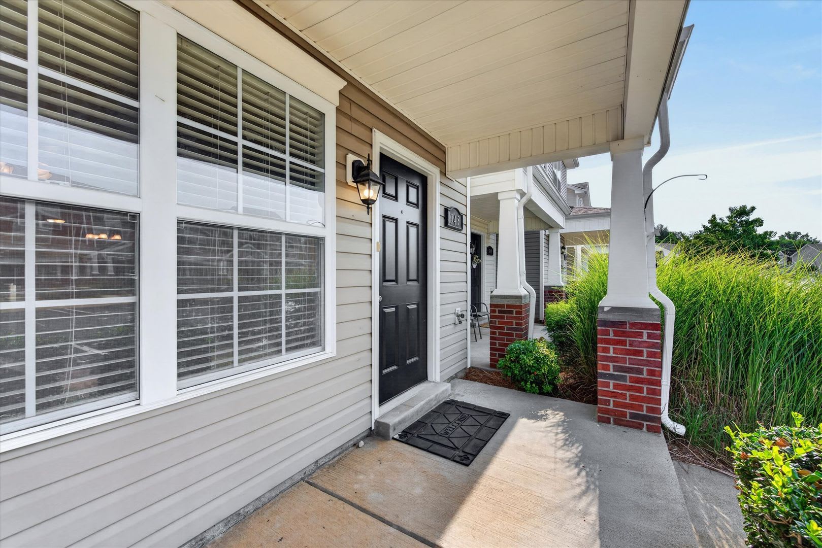 Pet Friendly Two Bedroom! – photo 4