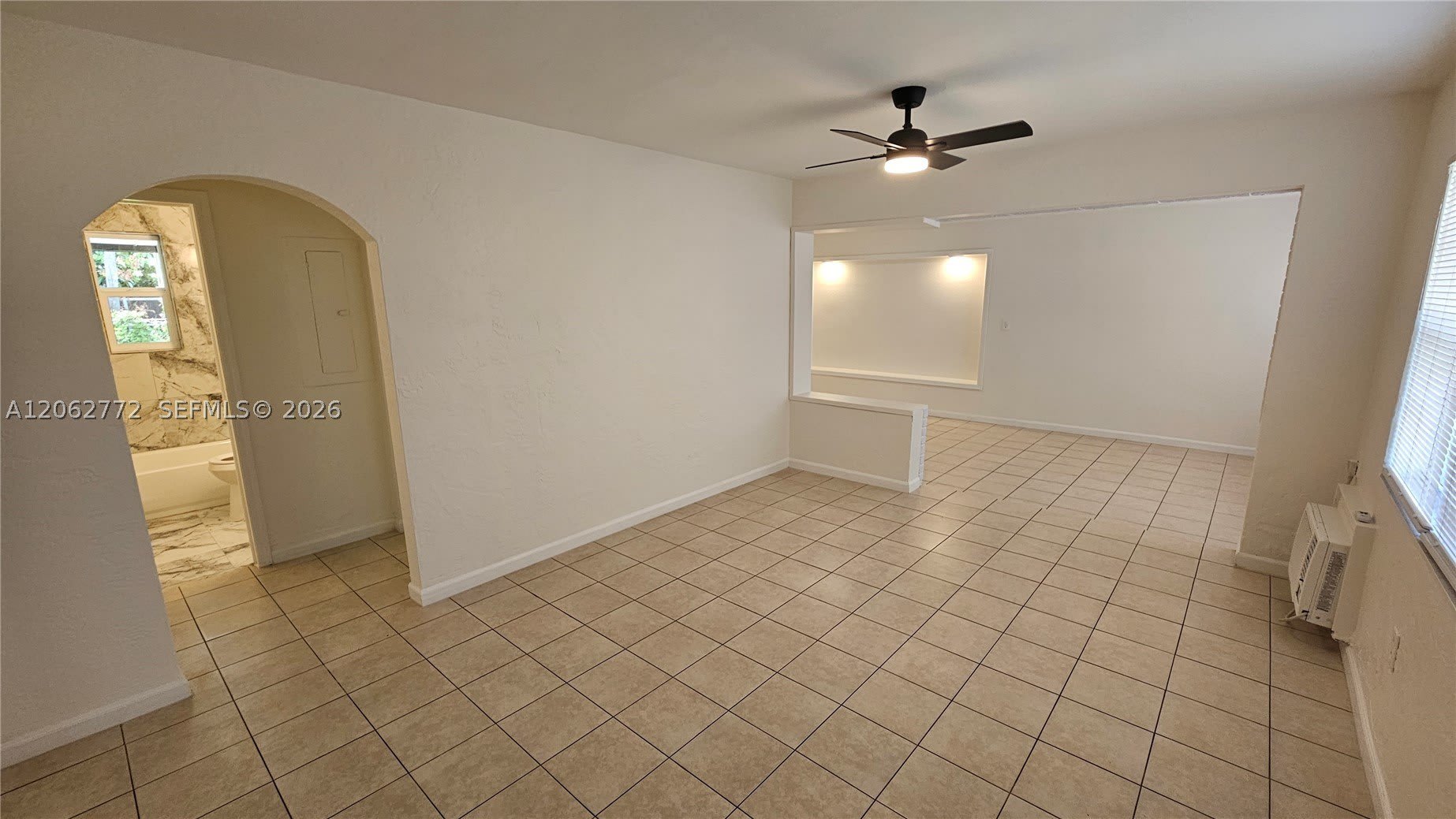 6118 Plunkett St – photo 3