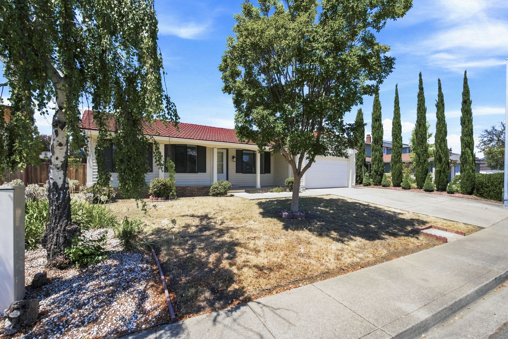 East Vallejo-Home Sweet Home-Beautiful Remolded 4 bedroom 2.5 bathroom – photo 4