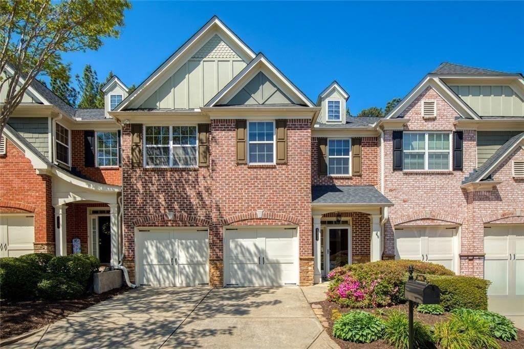 1404 Lexington DR – photo 3