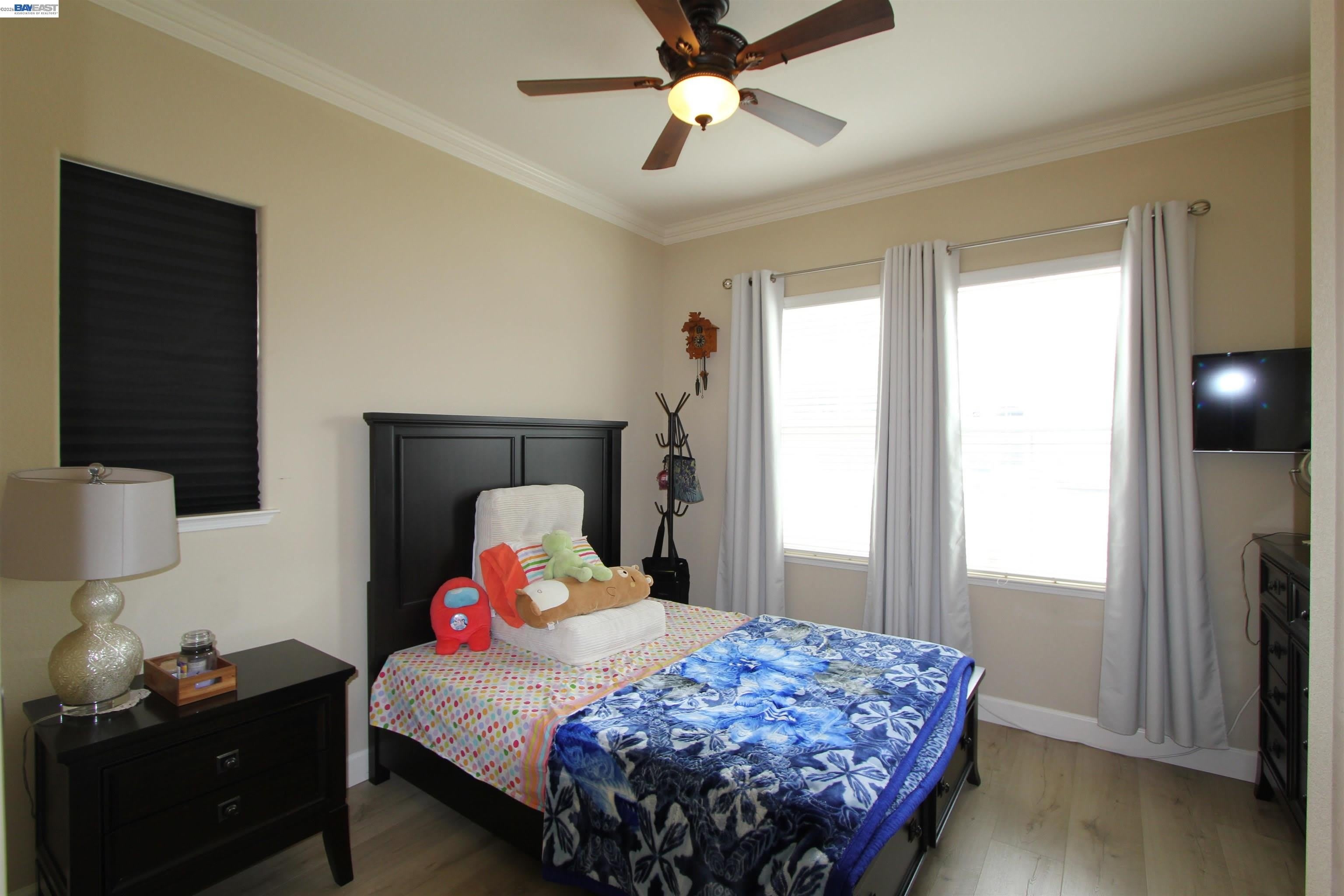 5202 SALERNO DR – photo 3