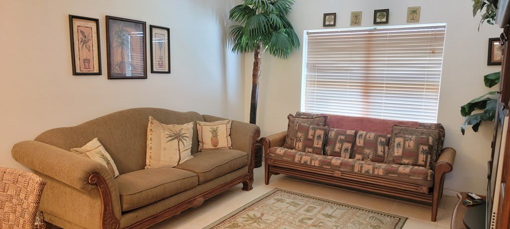 107 E Bahama St. – photo 3