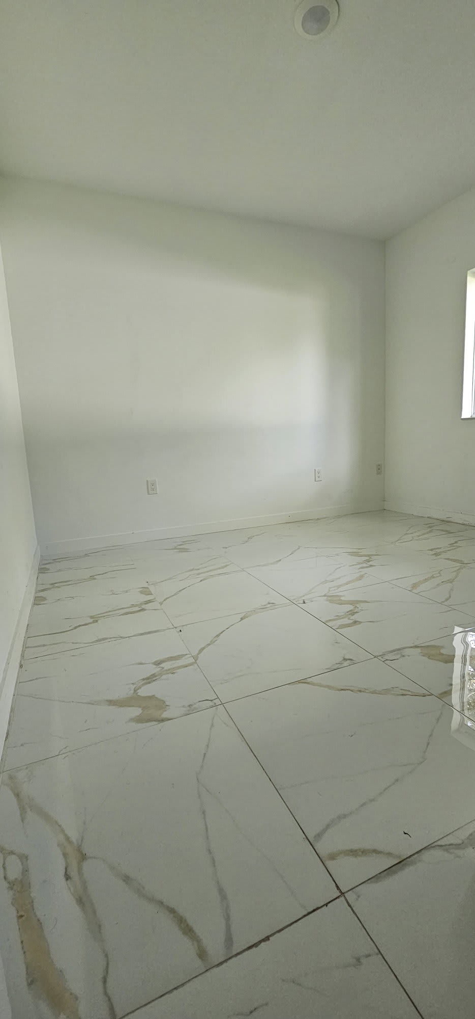 1458 Northeast 147th Street – photo 5