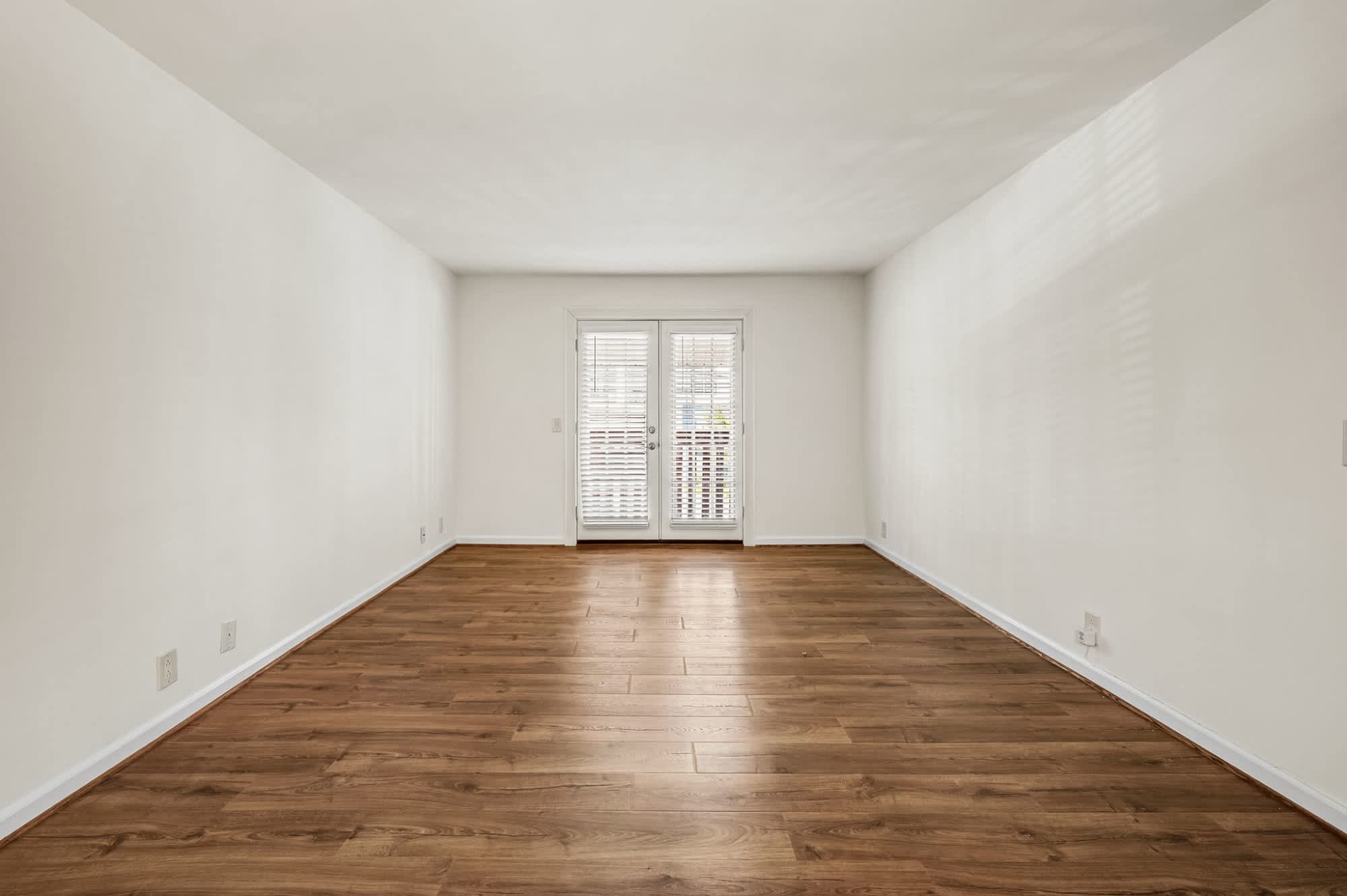 2905 Burch Avenue – photo 3