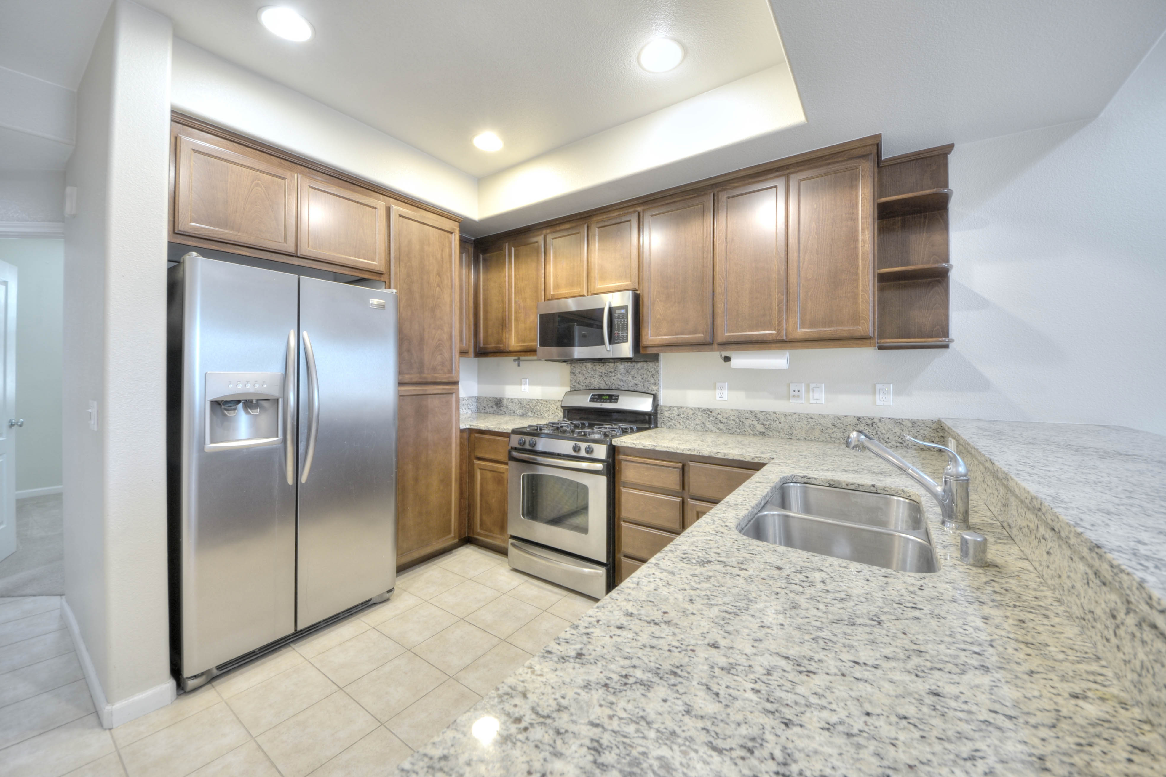 2073 Oakland Rd – photo 2