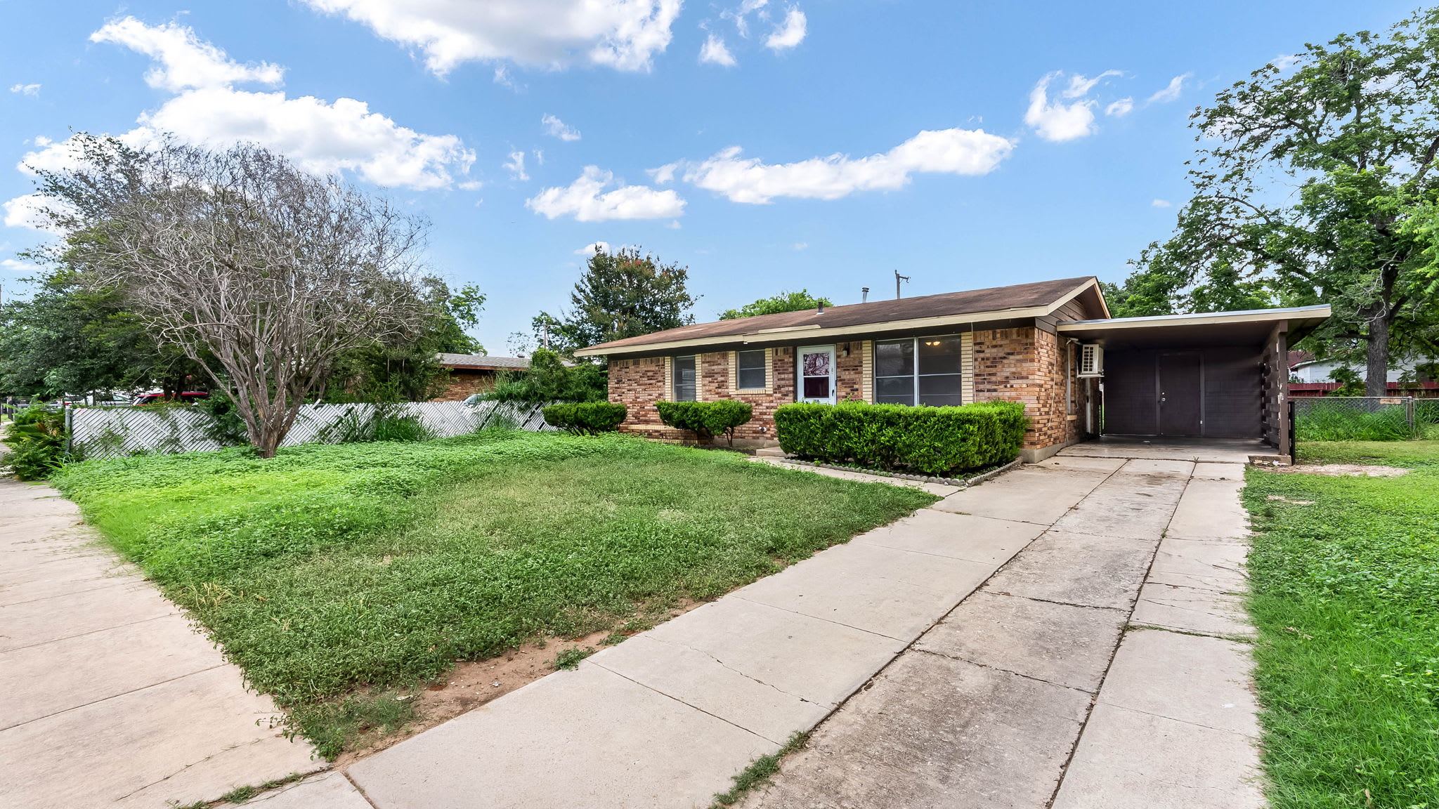 218 E Villaret Blvd – photo 2