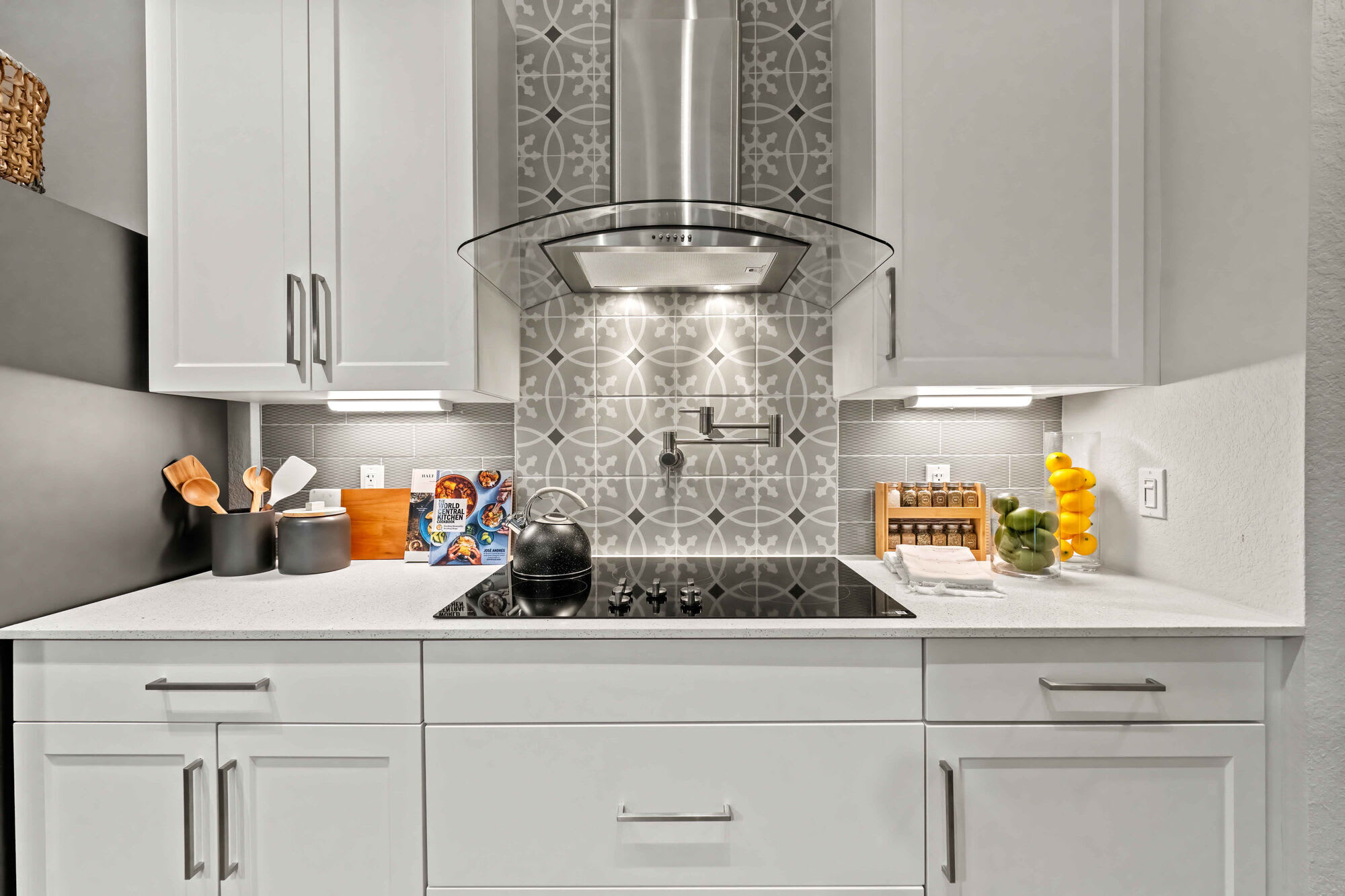 Mallory Square Apartments – photo 2