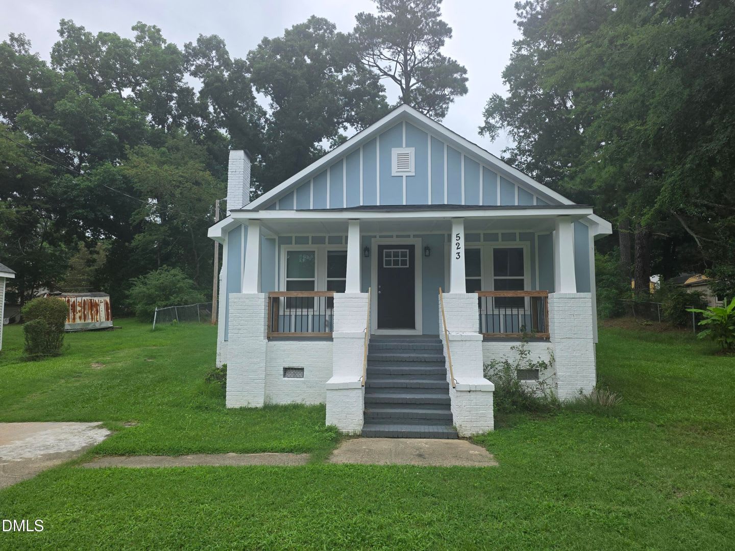 523 E Nelson Ave – photo 2
