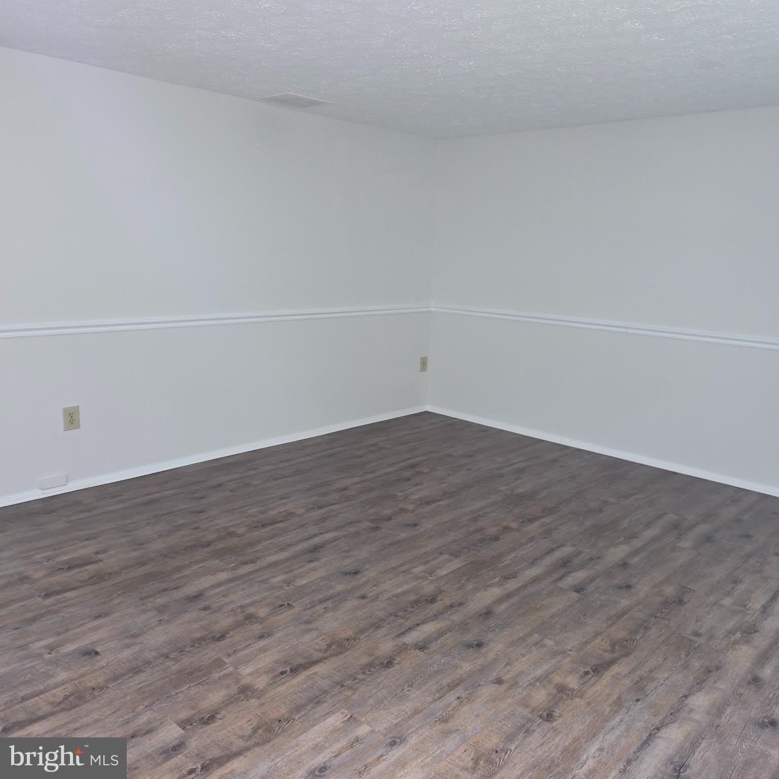 1758 Springfield Lane – photo 5