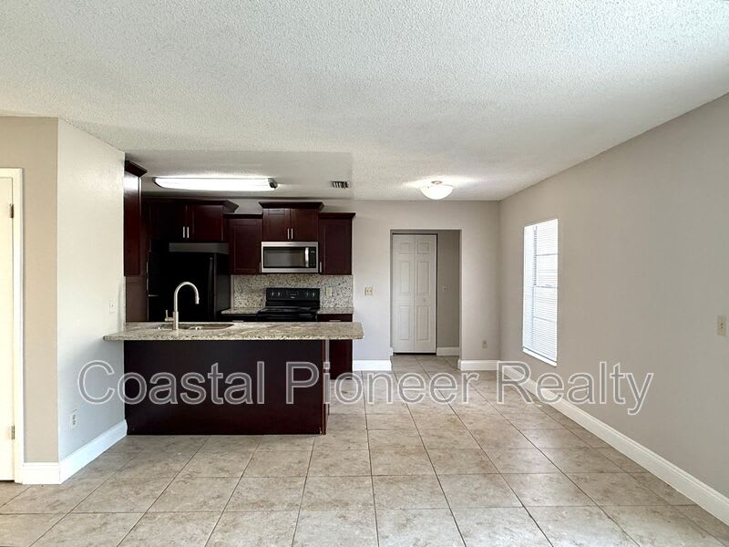 606 Sandy Creek Dr – photo 3