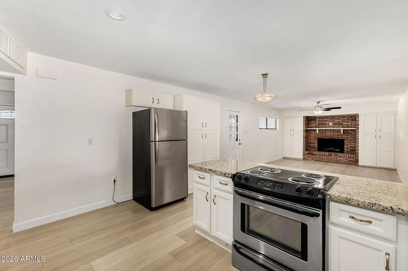 220 E MCKINLEY Street – photo 2