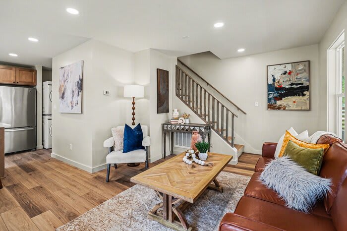1502 Bryan Street – photo 4