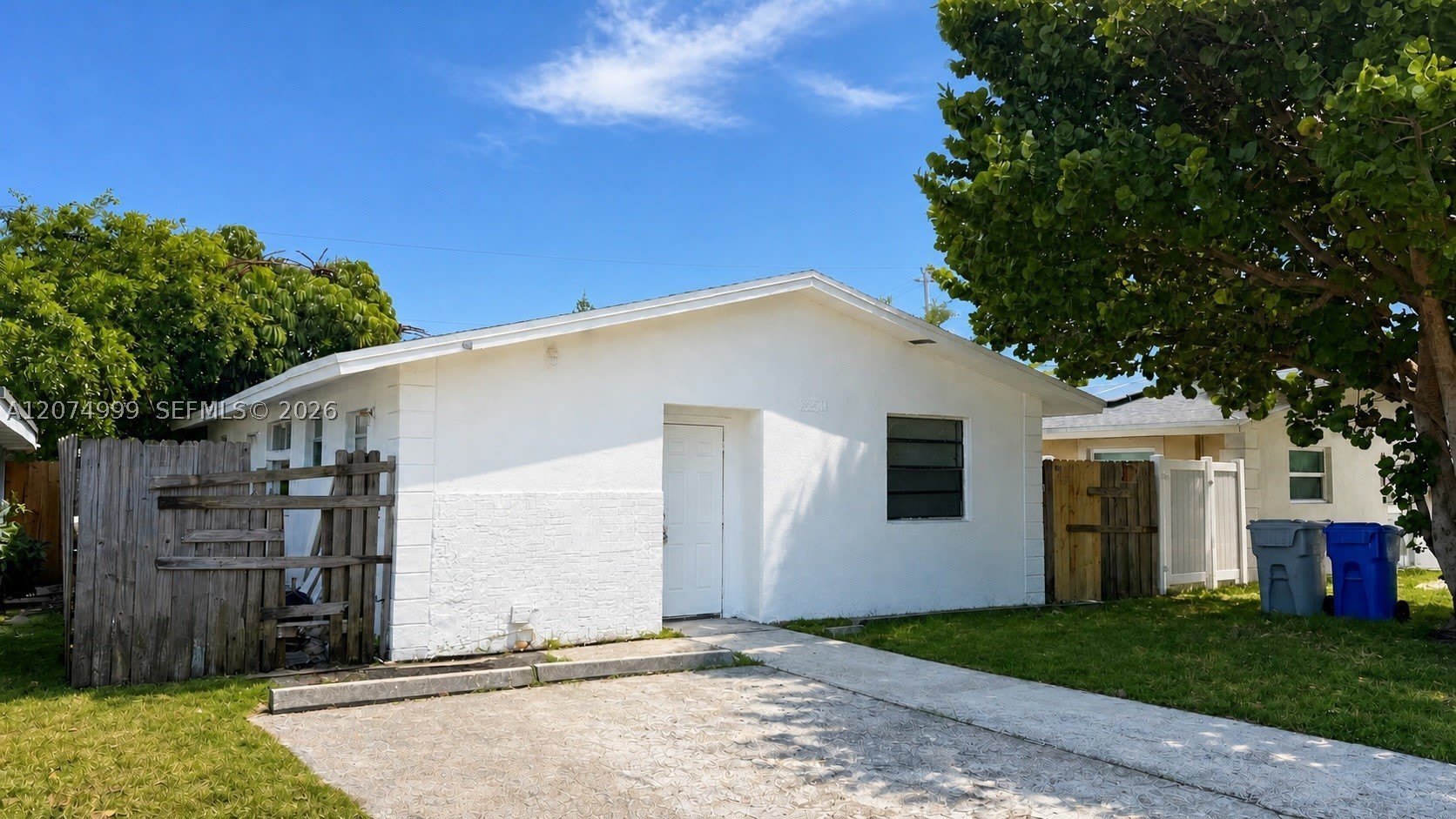 2250 NW 4th Ct – photo 3