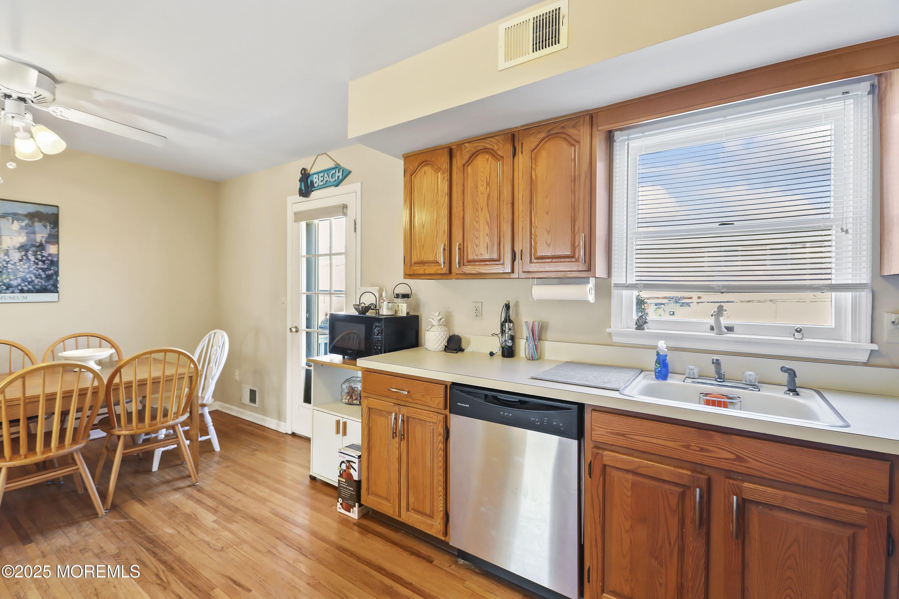 1001 Central Avenue – photo 4