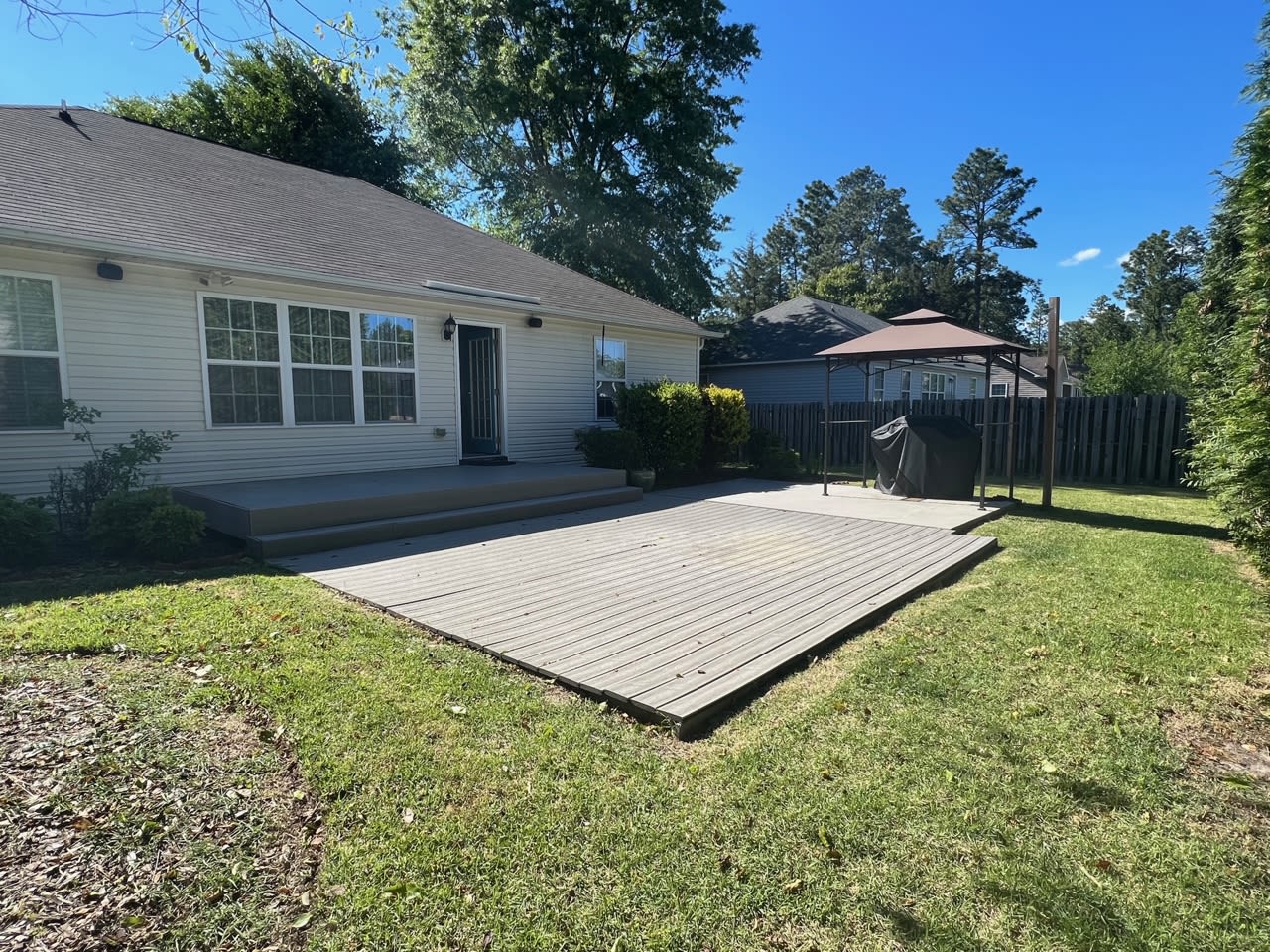 305 Woodgreen Dr – photo 3