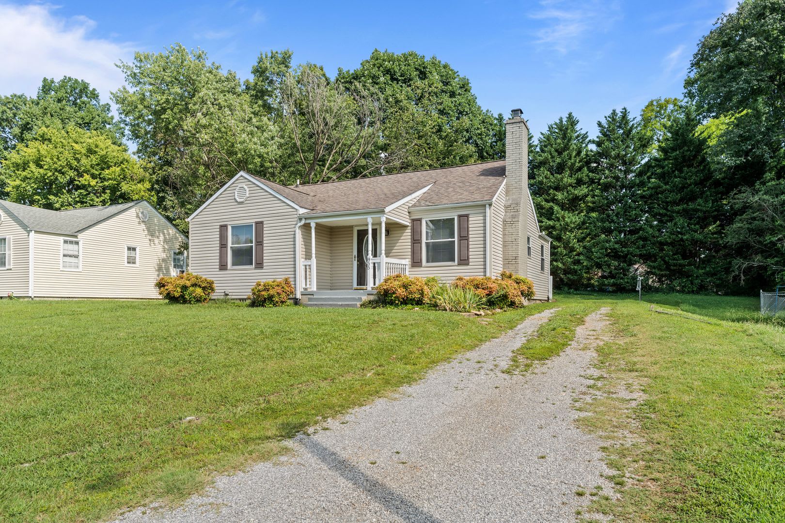 Cozy Cottage Next To Alcoa Schools – photo 2
