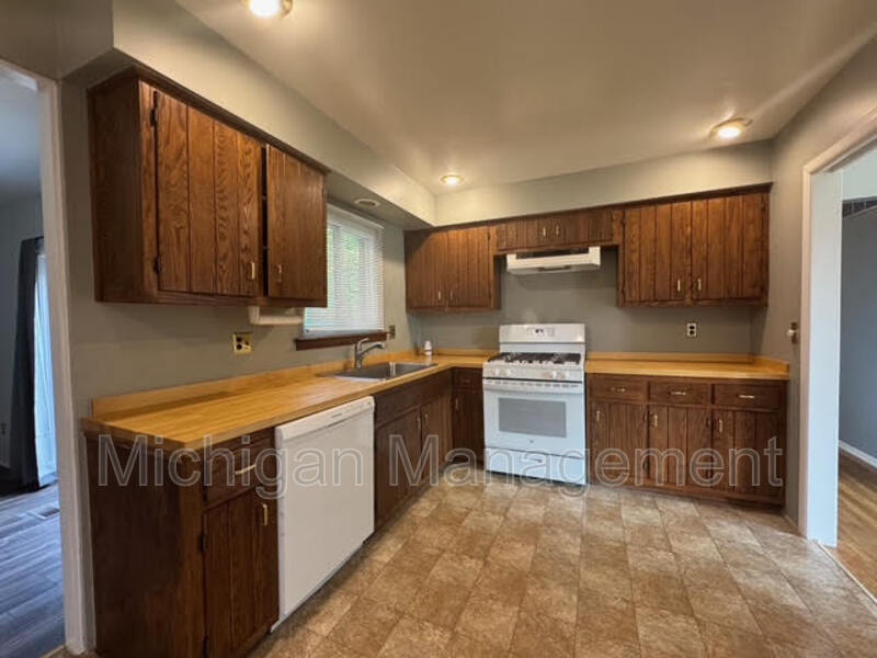 11219 Morgan Ave – photo 5