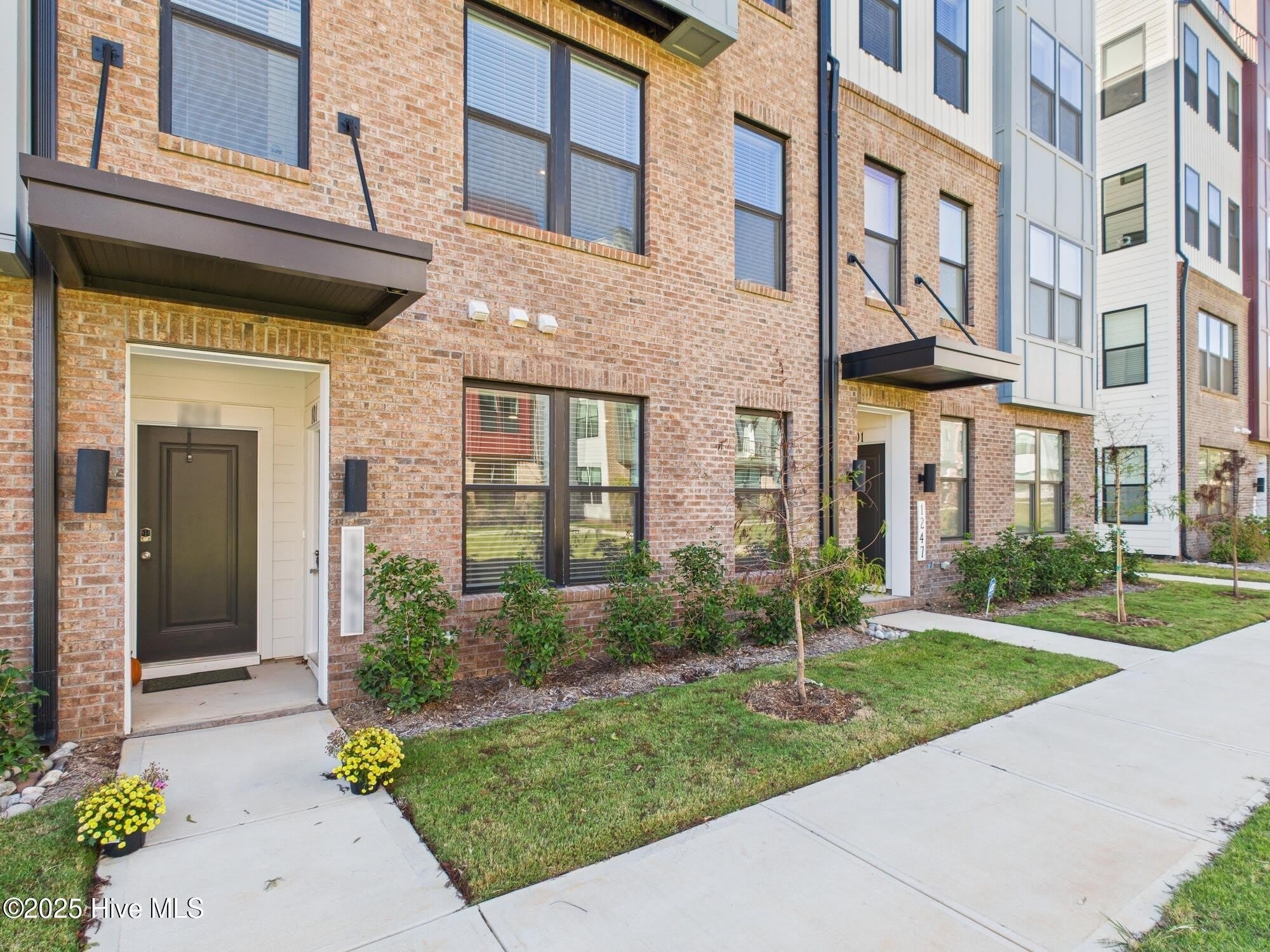 1251 Shaw View Alley – photo 2