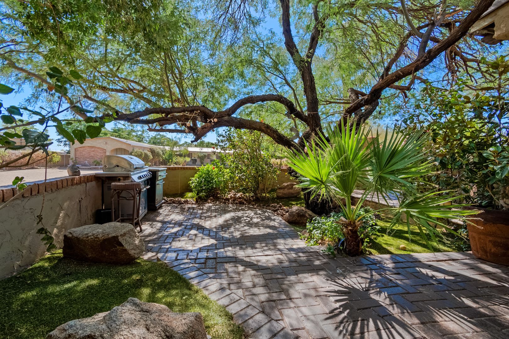 Retreat to a Private Oasis with Resort-Style Pool in an Old World Setting – photo 5
