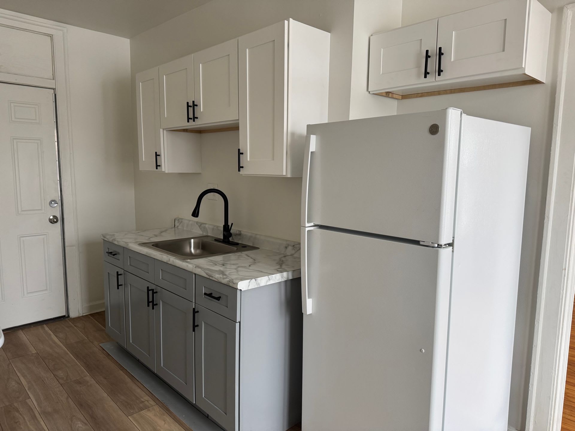 7348 S King Dr – photo 5