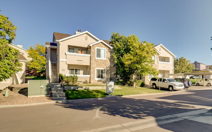 3855 Strawberry Field Grove – photo 1