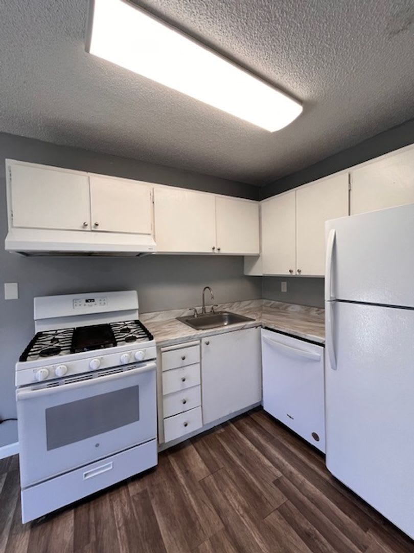 Affordable Living At Aspen Grove Apartments – photo 2