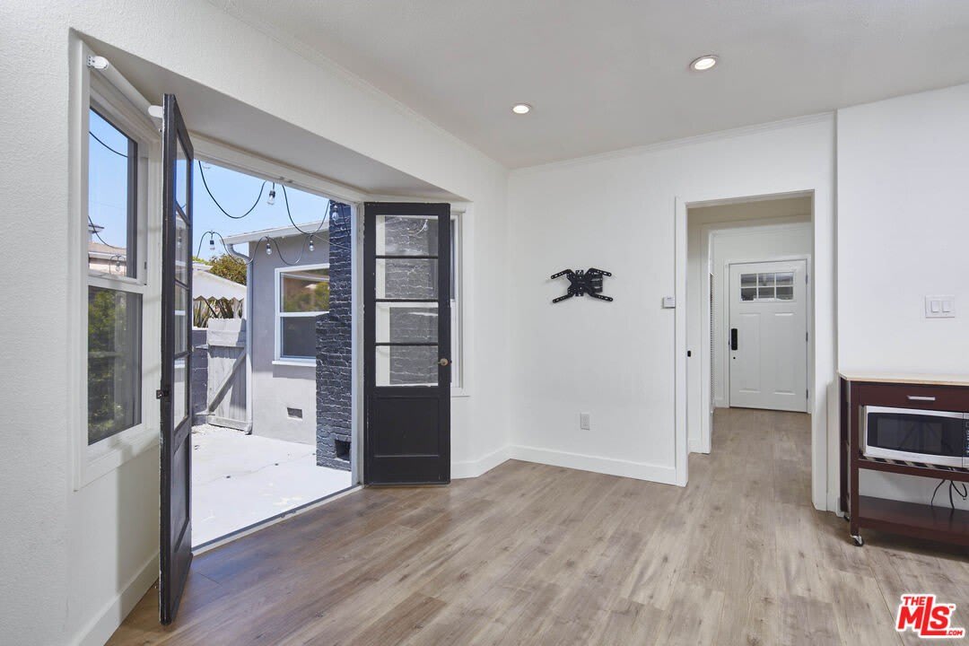 2904 W 81st St – photo 3