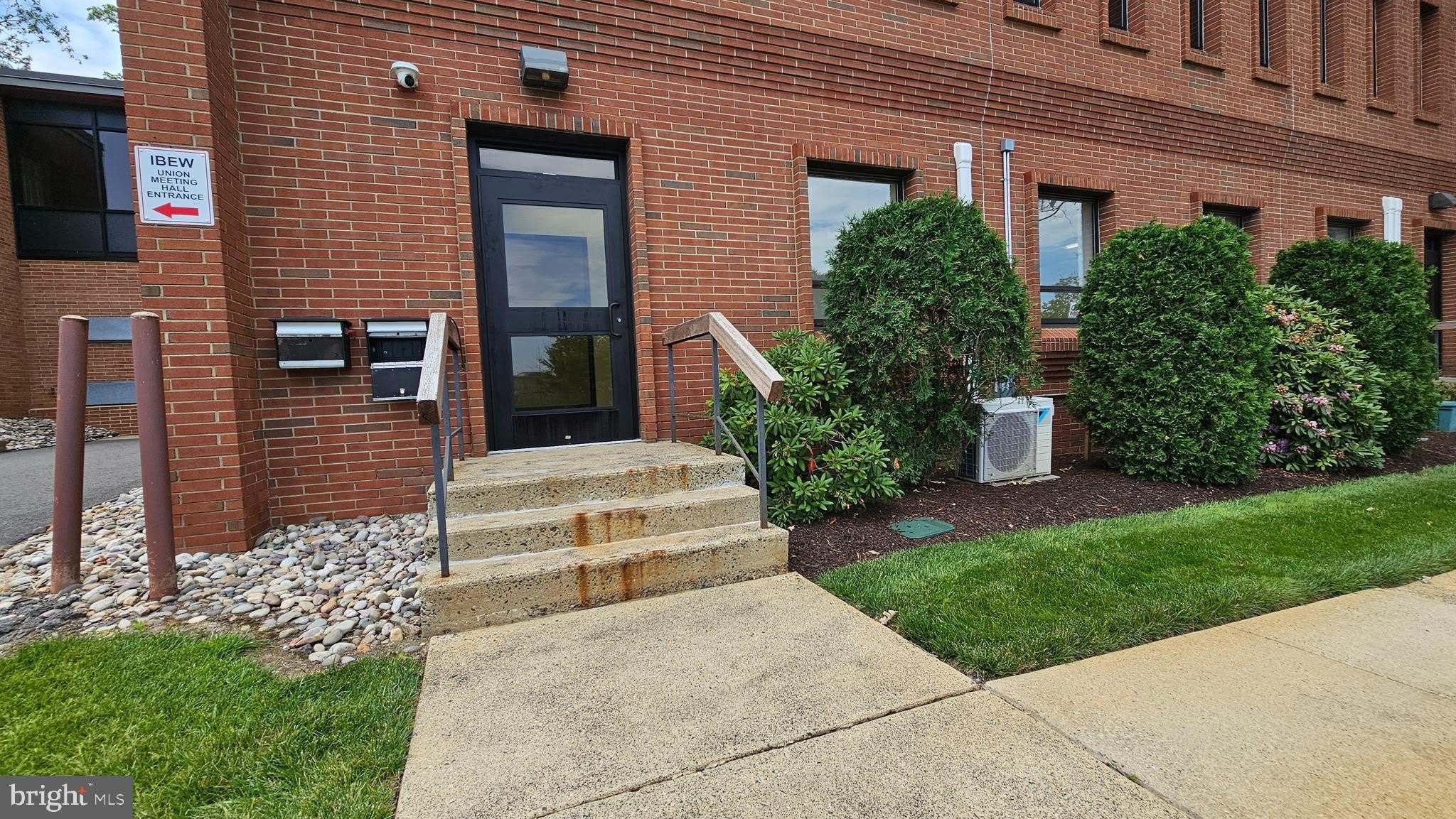 299 Ward Street – photo 1