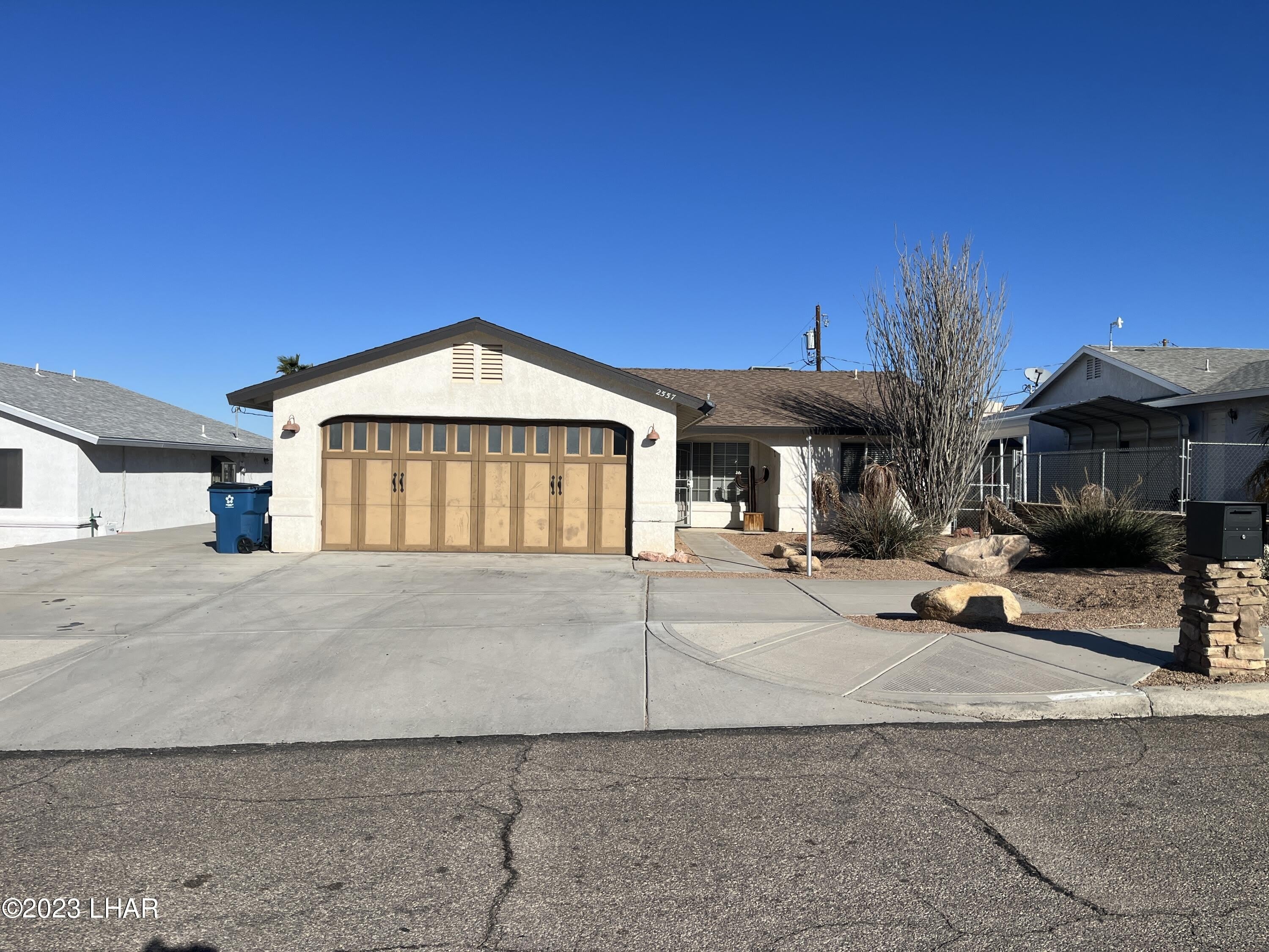 2557 Palisades Dr – photo 1