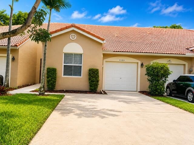 2480 S Coral Trace Circle S – photo 1