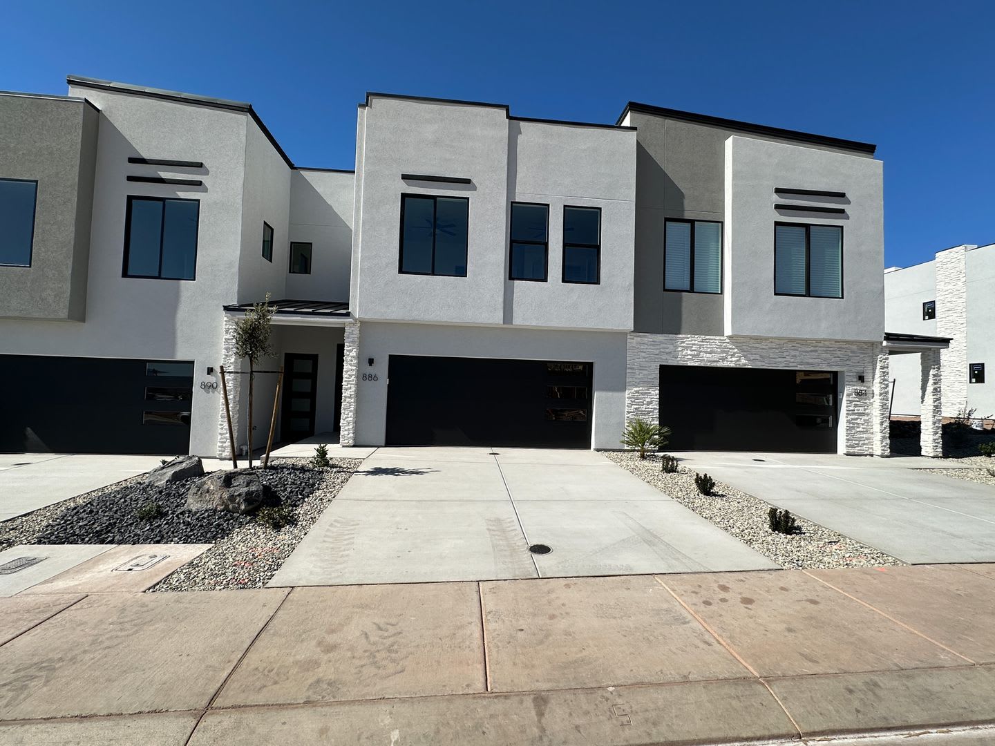 Brand New Townhome – Internet Included – photo 2