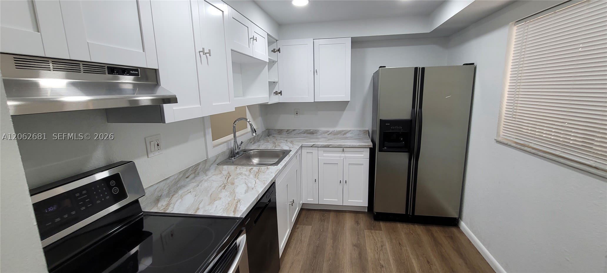 8005 SW 107th Ave – photo 2