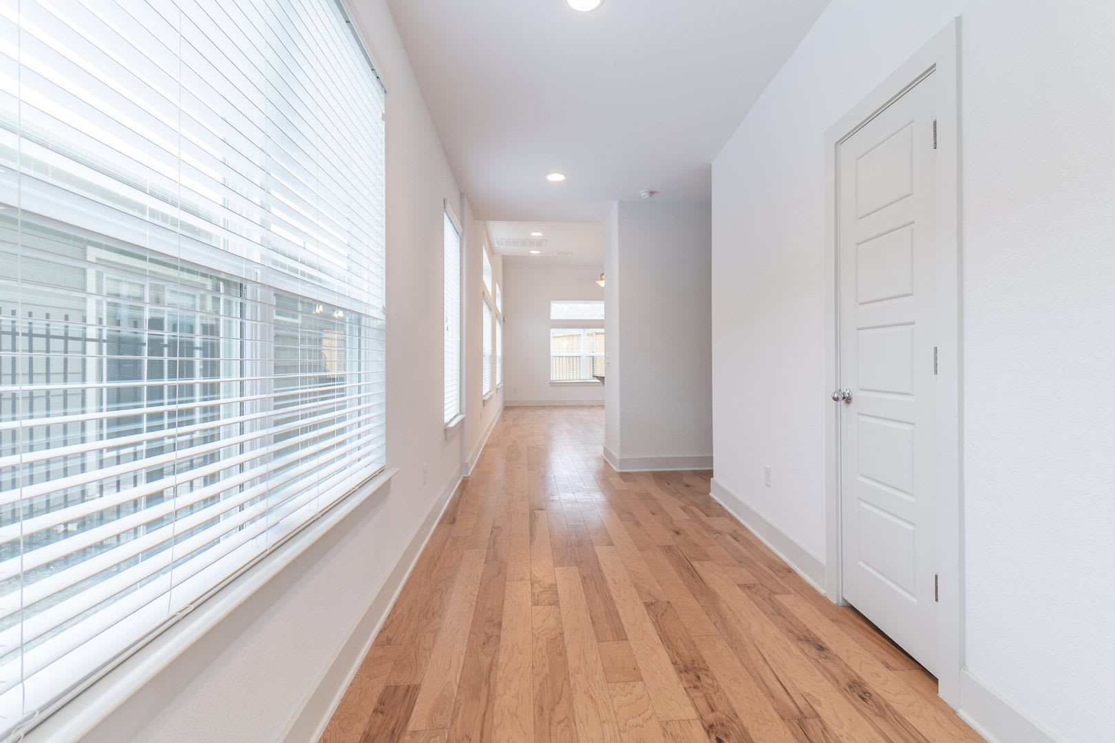 Huge Home In Perfect South Austin Location – photo 2