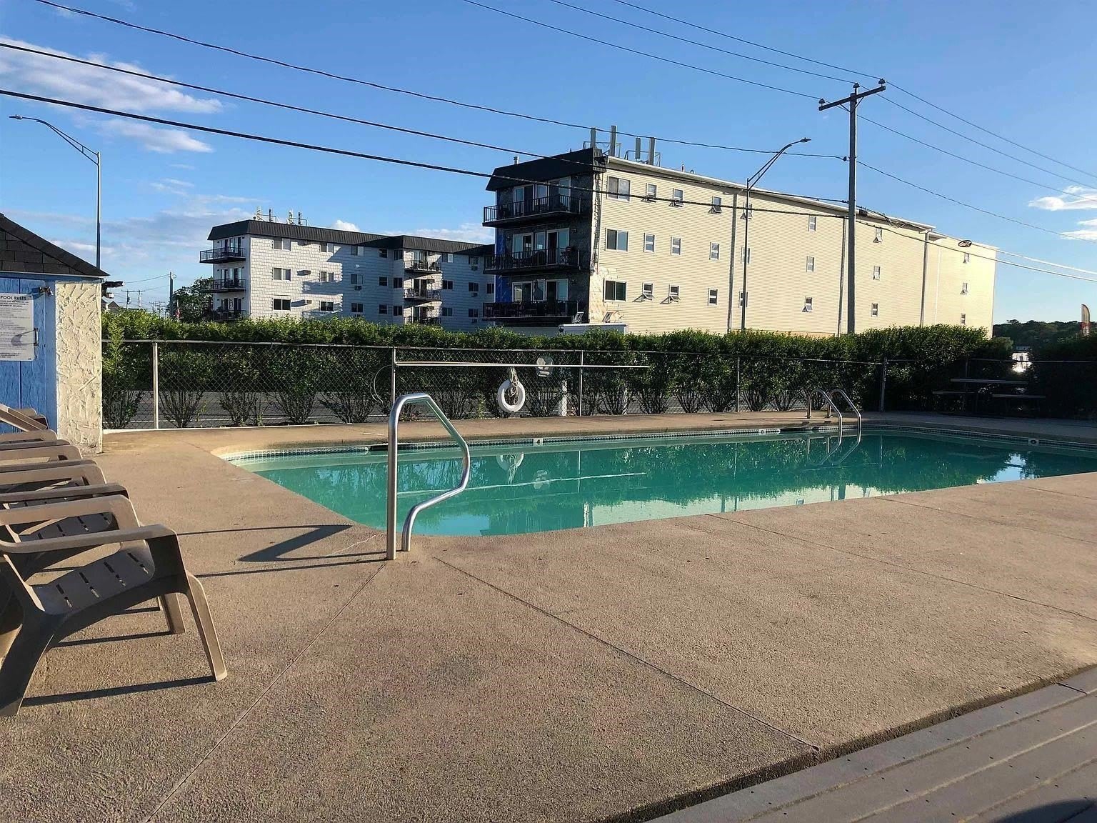 933 Ocean Boulevard – photo 4