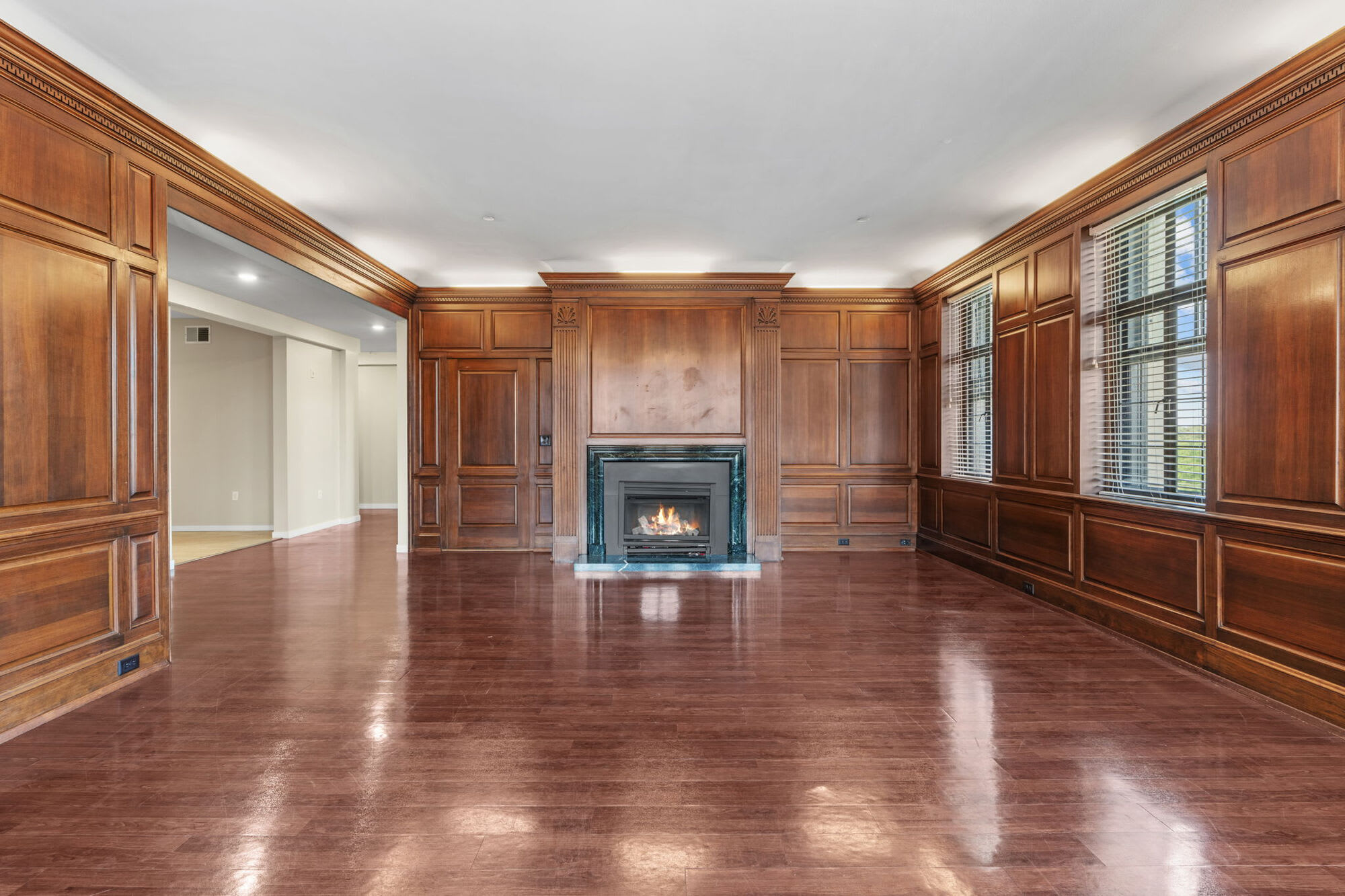430 Oak Grove – photo 3