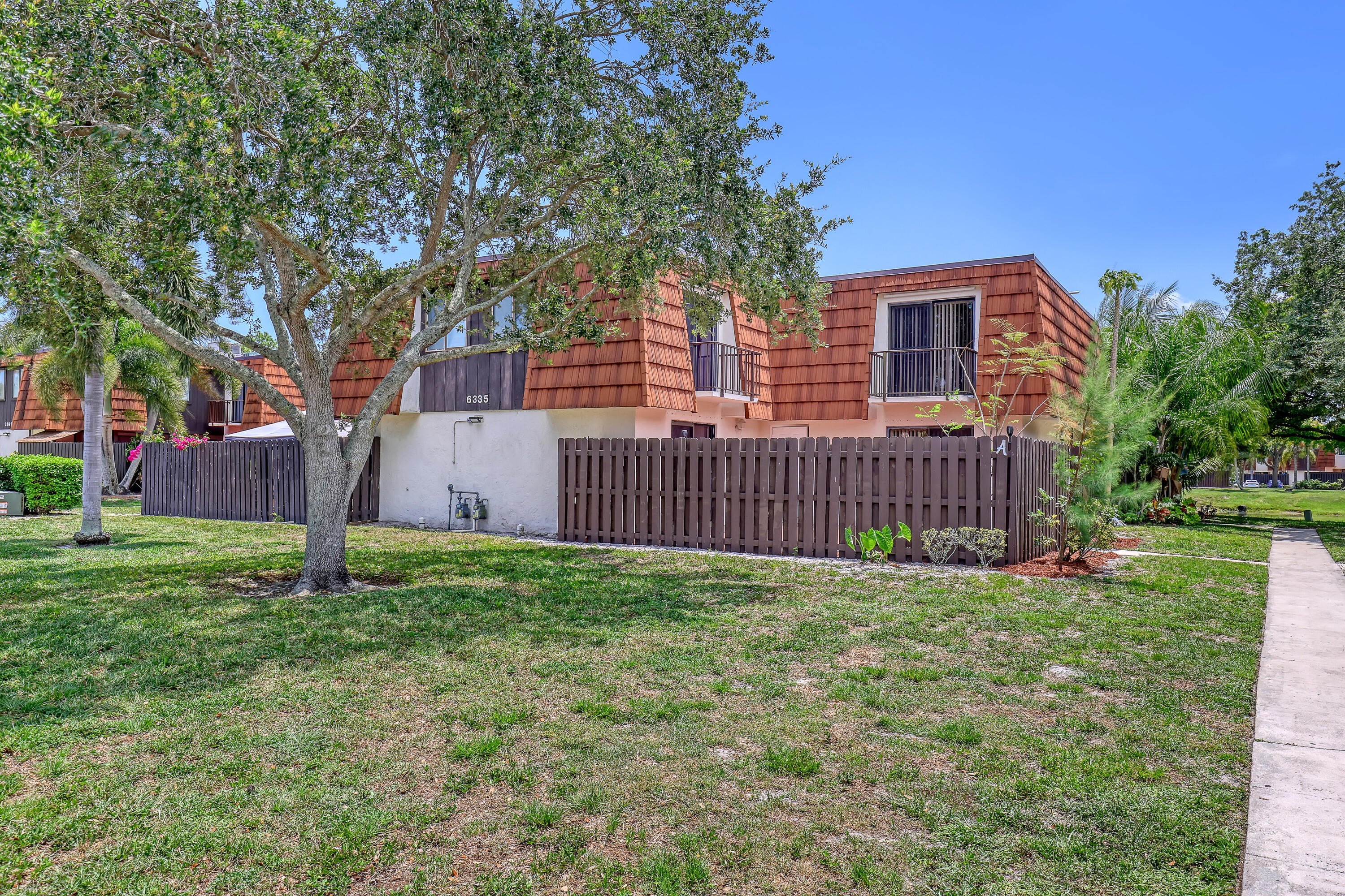 6335 Red Pine Lane – photo 3