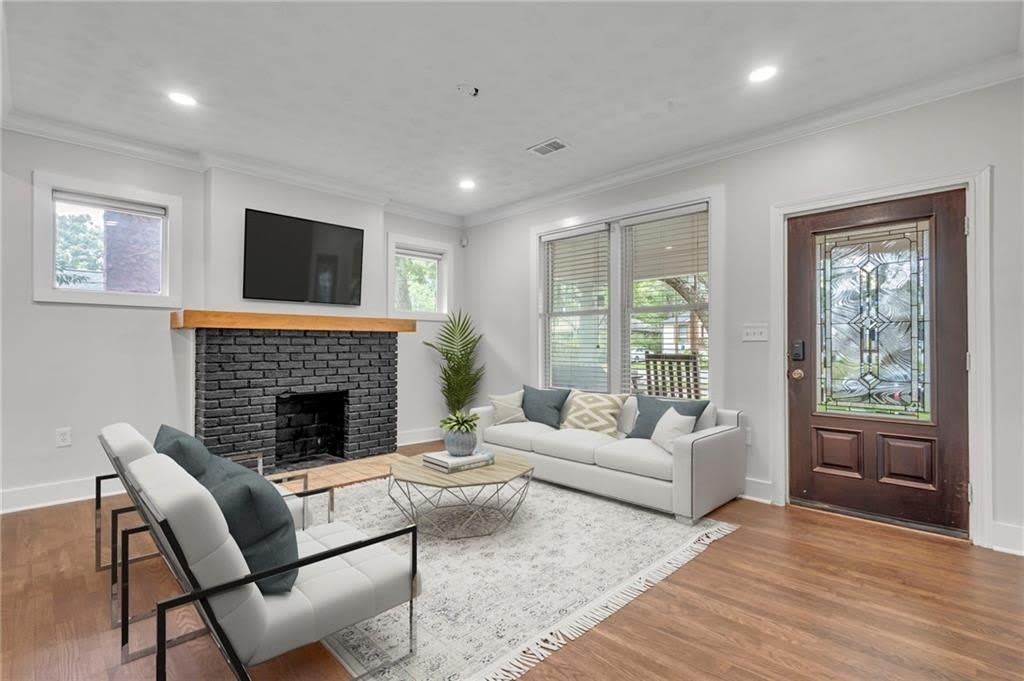 265 Haas Avenue SE – photo 2
