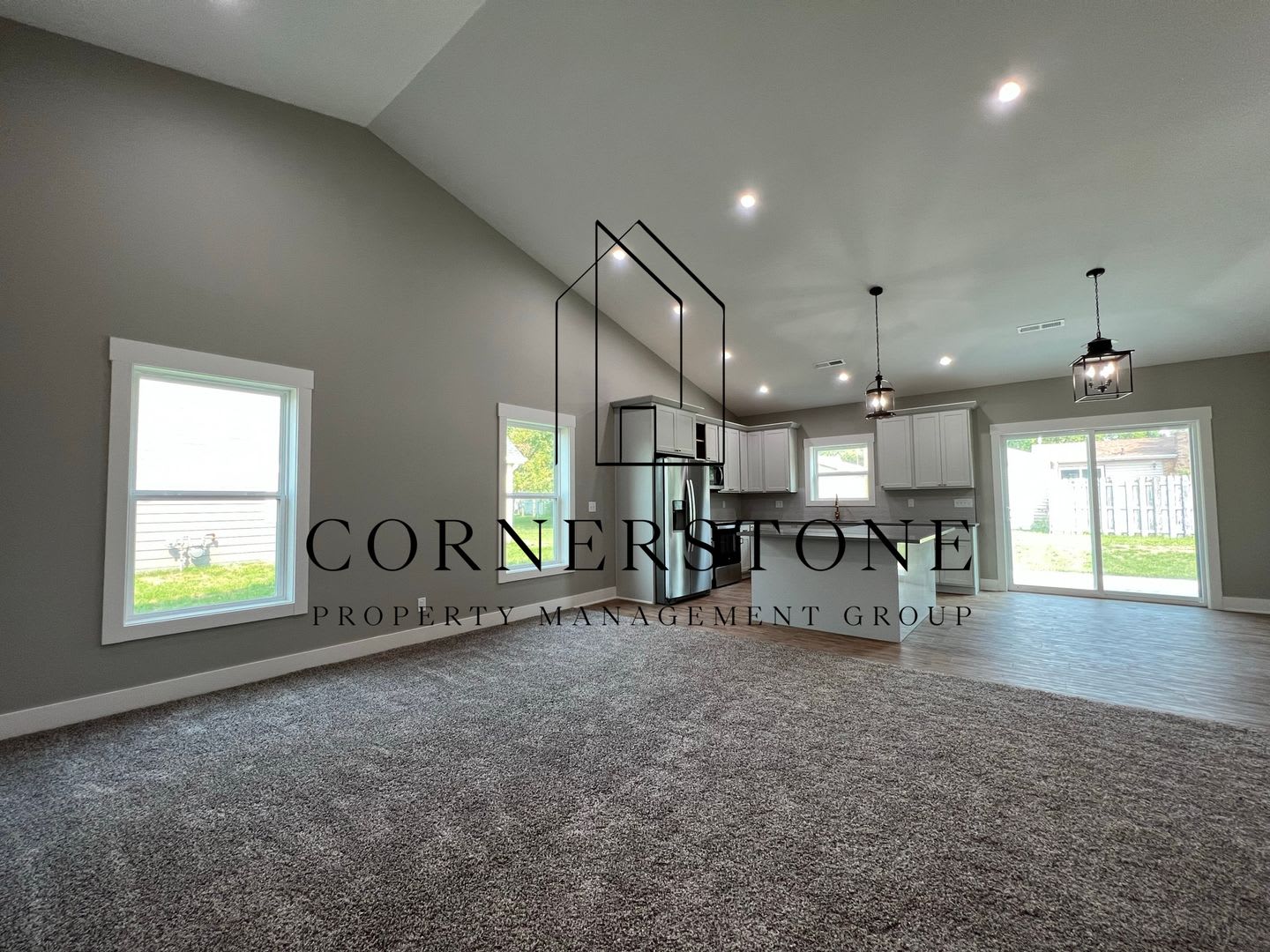 Beautiful 2 Bedroom house w/ vaulted ceilings! $2200 – photo 5
