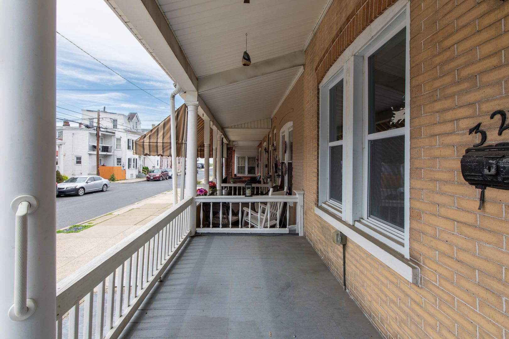 Welcome to 325 1/2 N Franklin Street! – photo 3