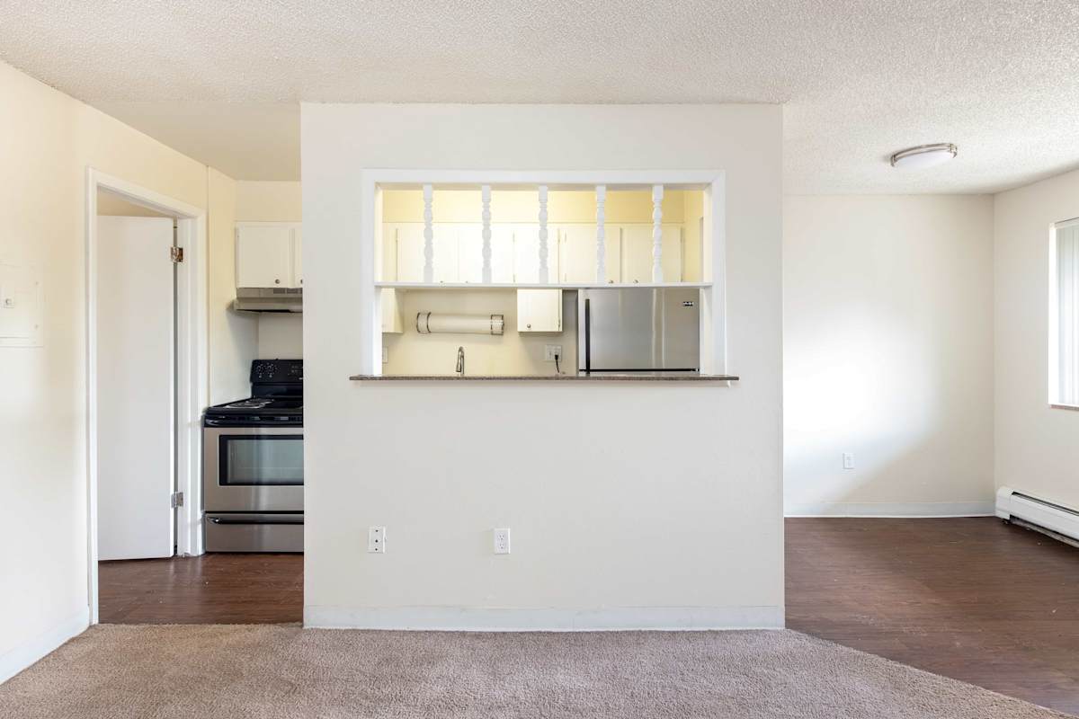 Meridian Garden Apartments – photo 3
