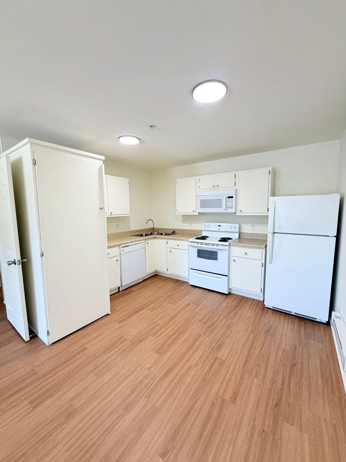 Cedar Creek Apartment Homes – photo 5