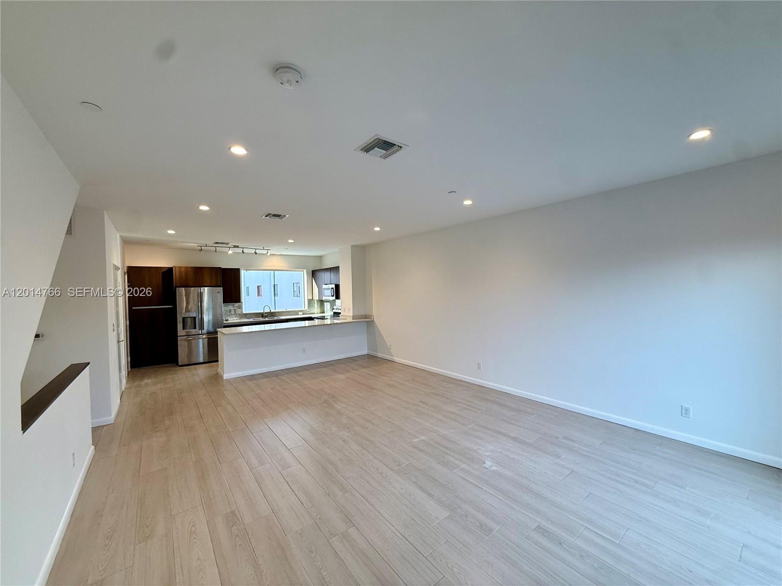 119 Northeast 6Th Street – photo 3