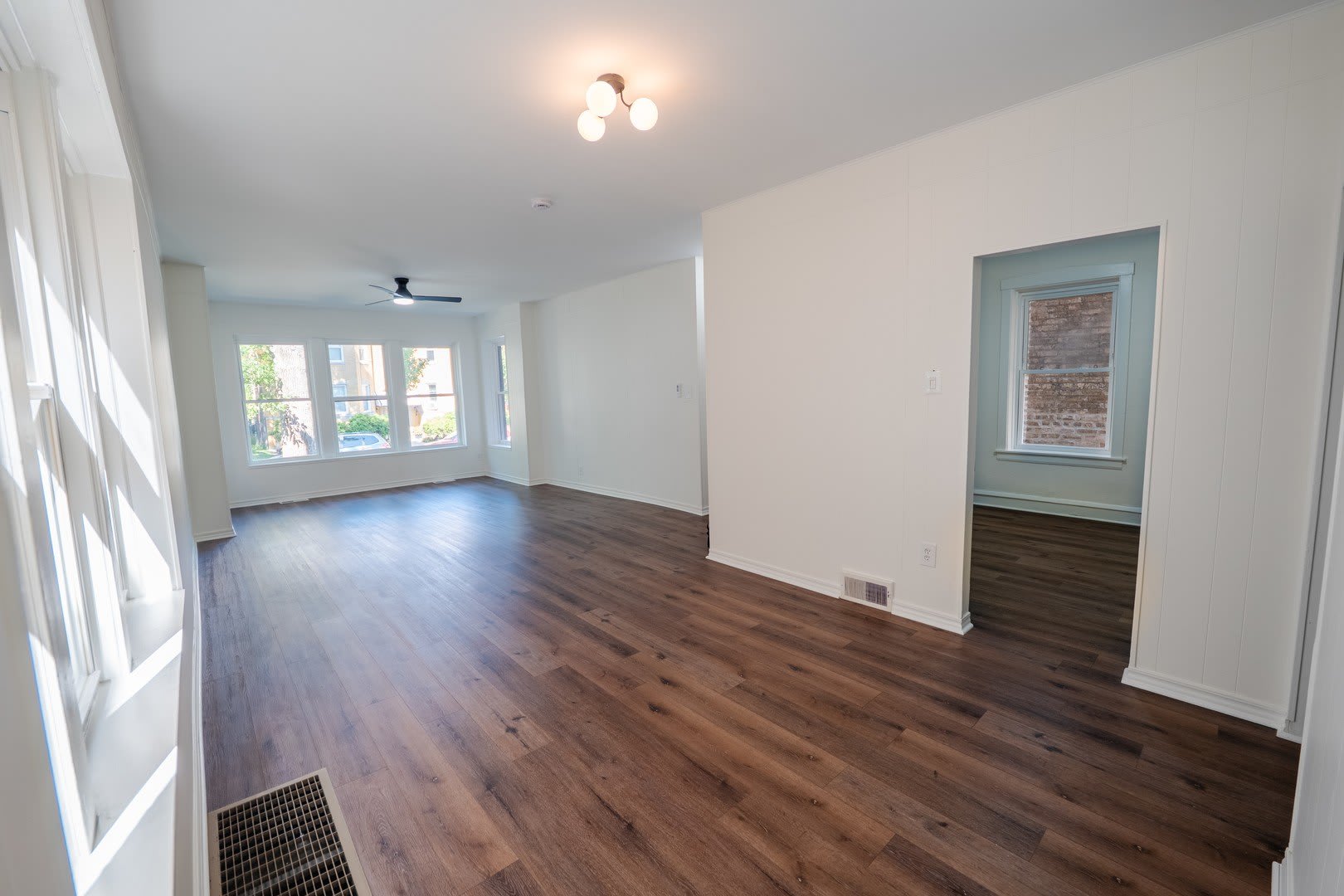 5737 N Washtenaw Avenue – photo 5