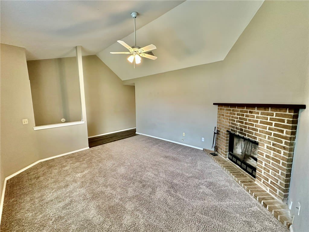 2437 W Gum Street – photo 5