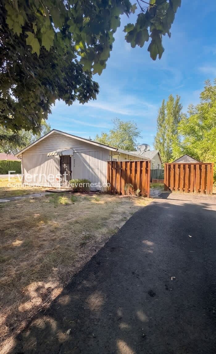 14035 Southwest Hazel Street – photo 1