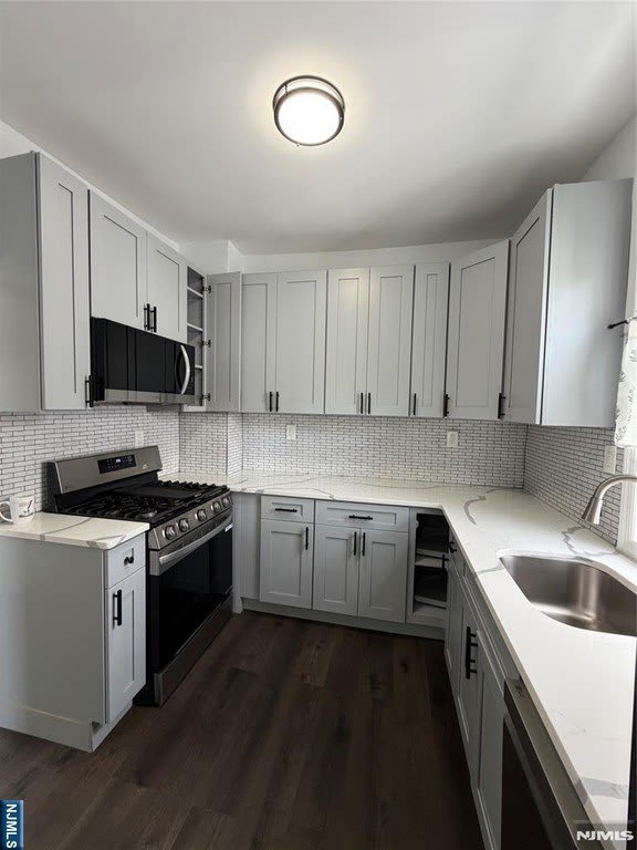 10 Edison Place – photo 4